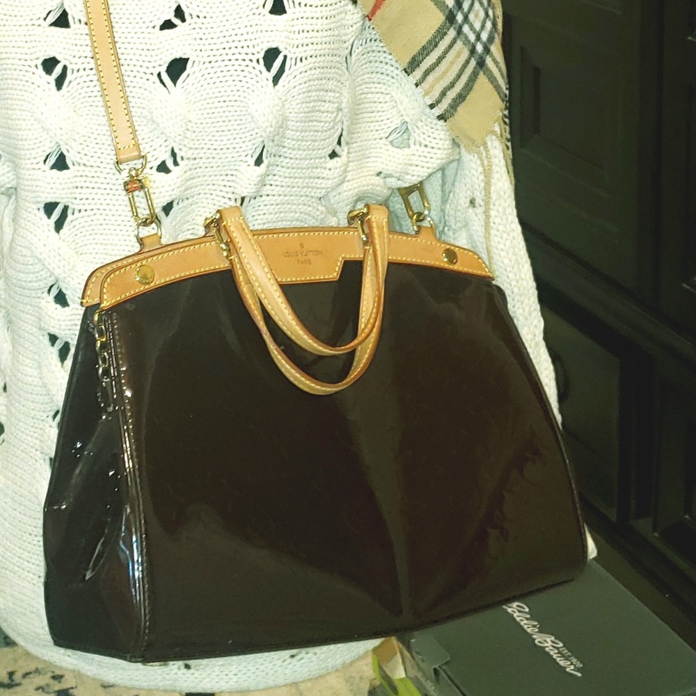 LOUIS VUITTON Vernis Brea MM Amarante